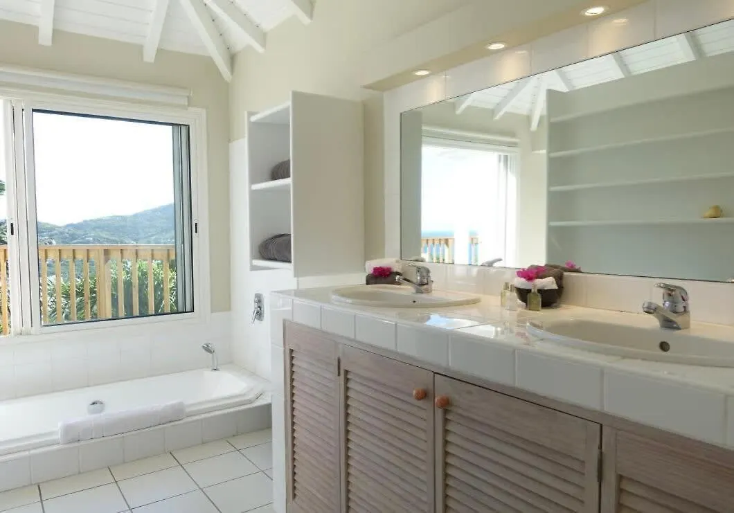 Behold The Sun Villa With Lorient Bay View St. Barthelemy
